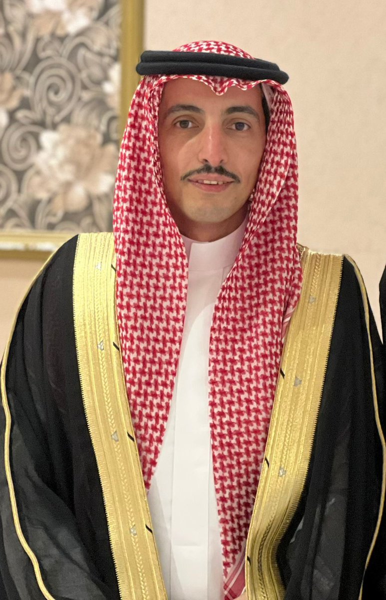 تهنئة | 

يهنىء صندوق التويجري ابن العم: على بن محمد بن فهد التويجري بمناسبة حصوله على درجة الماجستير في إدارة الخدمات الصحية. 

راجين له مزيداً من التوفيق والنجاح.