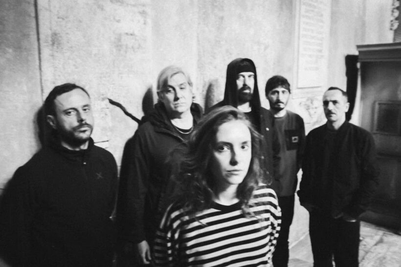 Italian post-hardcore unit #Feldspar pave the way to their debut album with a video for their new song “Cobblestones.” decibelmagazine.com/2024/05/23/vid…