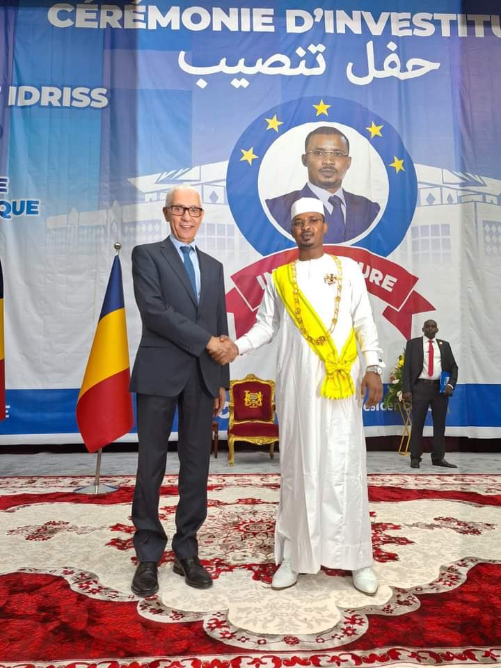 Le Président de la Chambre des Représentants, M. Rachid Talbi El Alami, a représenté Sa Majesté le Roi Mohammed VI, aujourd’hui à N'Djamena, à la cérémonie officielle d'investiture du Président élu de la République du Tchad, M. Mahamat Idriss Déby Itno. 🔗tinyurl.com/36dnv9tv