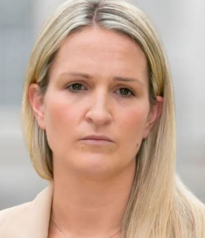 Sending the heavies into Ballyogan to crack skulls is not going to make Helen McEntee any new friends. The sooner this ghoul is gone from our lives for good, the better. #Irelandsaysno #VoteThemAllOut