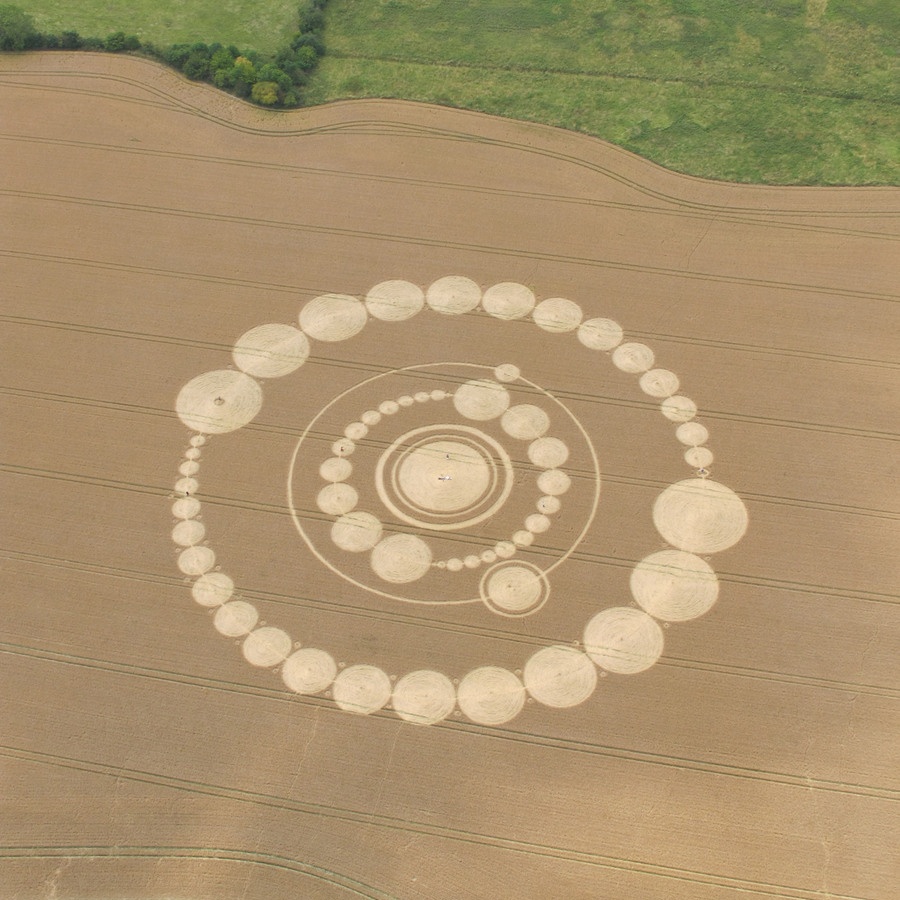 Avete notato anche voi che non ci sono più apparizioni di #CropCircles? 🤔