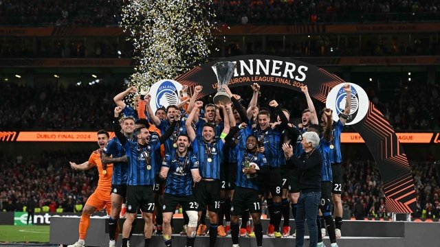 Atalanta Hace Historia: Triunfo Épico en la Europa League italodescendientes.com/deporte/atalan… #Atalanta #EuropaLeague #FutbolEuropeo #Gasperini #AdemolaLookman #HistoriaAtalanta