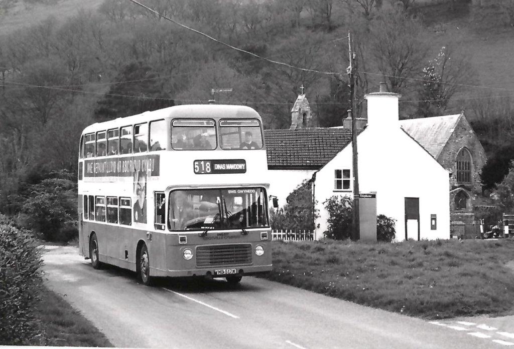 It's #ThrowbackThursday in Llanwrin Who remembers going to school on buses like this?