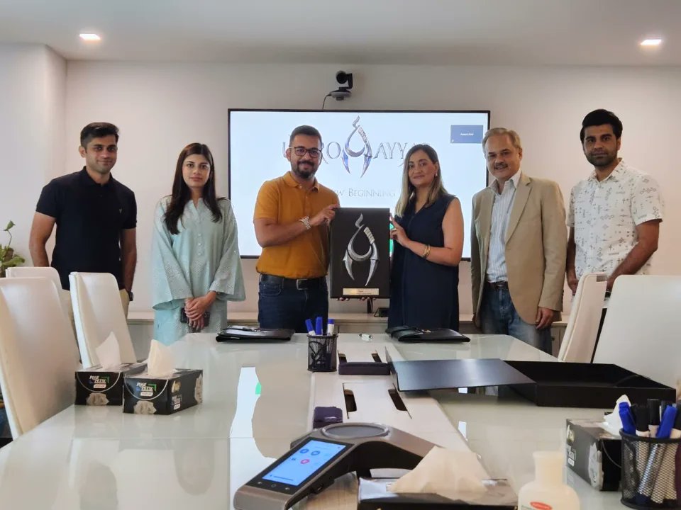 The UmroAyyar tweet media