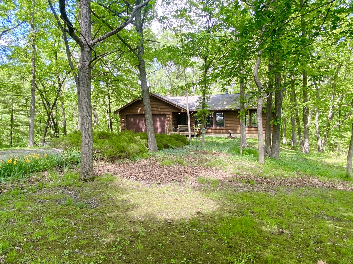 AUCTION! 40 Acre Hunting Retreat · Morgan County, IL. Approx. 16ac tillable, 23ac woodland. Perfectly secluded. Use as full-time residence or rural hunting getaway; both the land and home can be customized. Live &amp; online auction June 21. Details at worrell-landservices.com/auction-seclud….