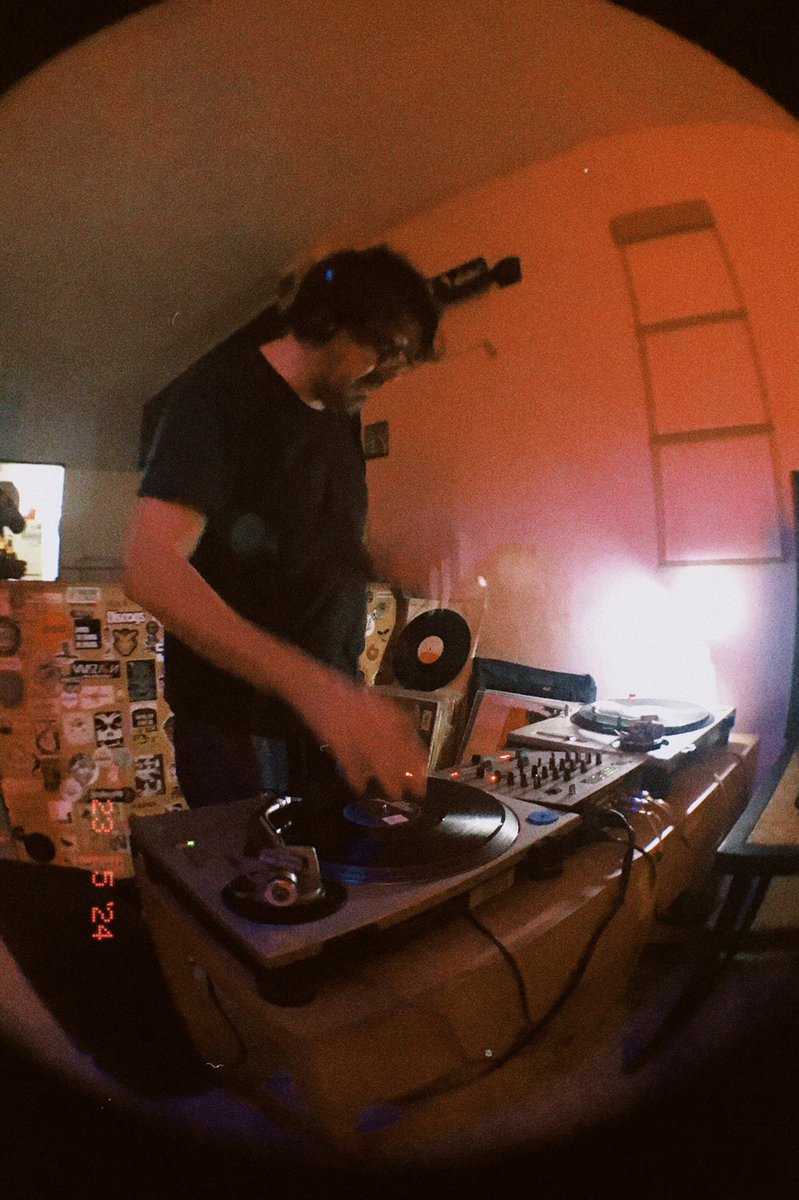 Pizza y fiesta
#PizzaDay Medellín

🍕🍻🪩✨

<a href="/RarePizzas/">Rare Pizzas NFT 🍕🤌</a> 
<a href="/Pizza_DAO/">PizzaDAO 🍕🏴‍☠️</a> 
<a href="/nounsdao/">Nouns.eth</a> 
<a href="/EneftyC/">enefty co</a> 
<a href="/kellposky/">Kellposky</a> 
<a href="/SurcoRecords/">SURCO RECORDS</a>