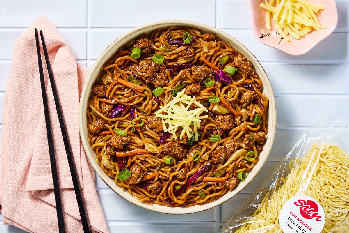 Celebrate Asian Heritage Month with a taste of Japanese street food yakisoba right to your kitchen. Springy ramen noodles are stir-fried in a savory mix of: 🍜 Soy Sauce 🍜 Worcestershire sauce 🍜 Savory-sweet katsu sauce