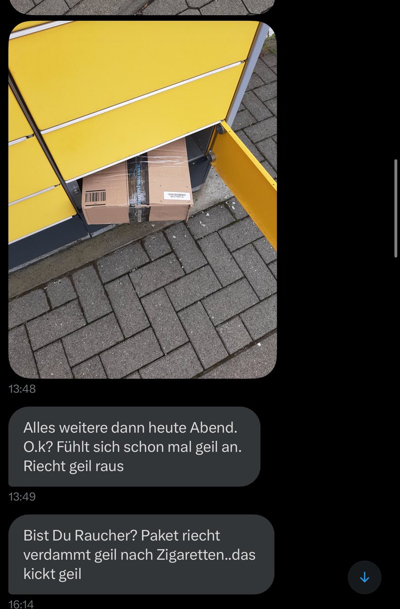 Ein weiteres Müllschwein freut sich gerade 😂😂‼️ 🐖 🚮 

RT wenn ihr sehen wollt für was der Versager abgedrückt hat 

#müllschwein #müllfindom #findomsub #cashmaster #domboss #trashslave #trashsub