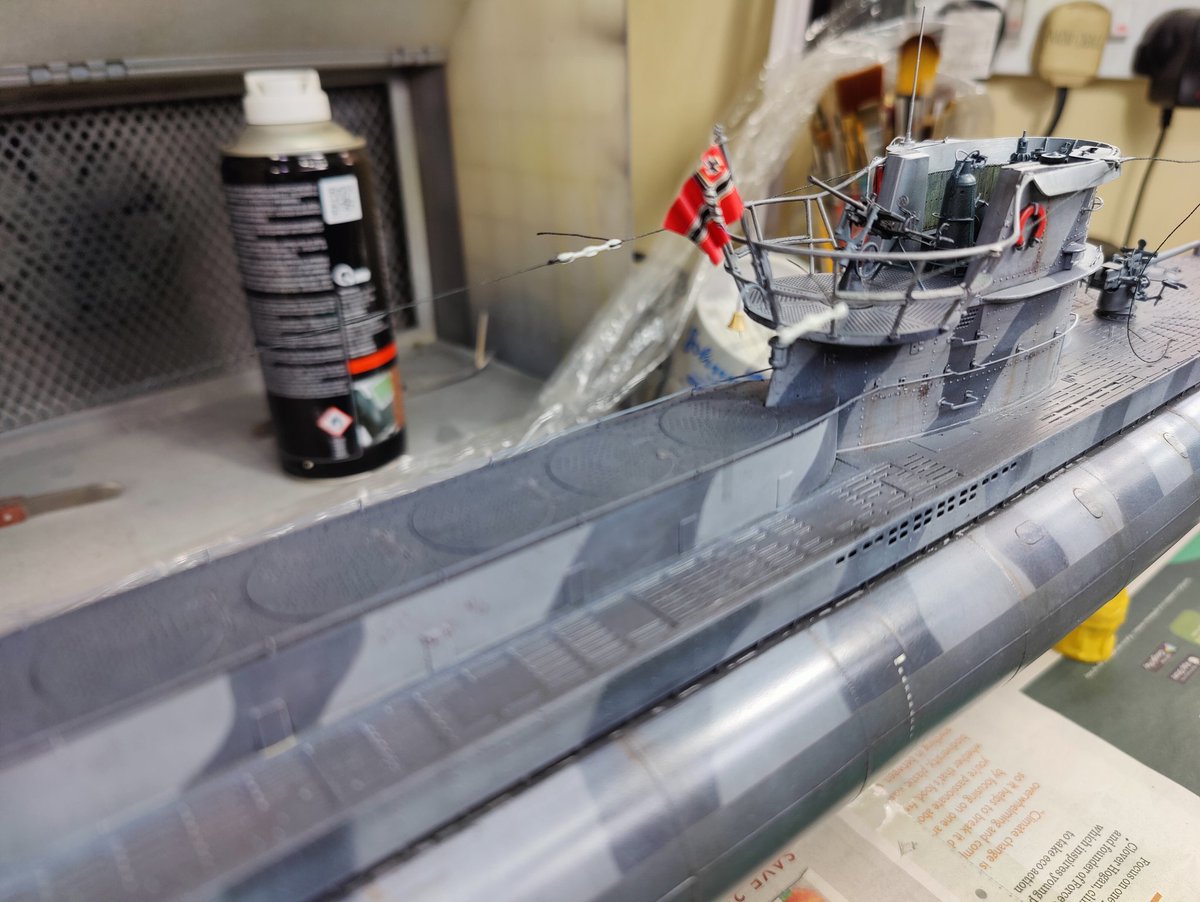 Rigging the twin cables that go over the rear deck of the 72nd scale Revell/Special Navy Type VIID mine-laying U-Boat conversion model. Slowly getting there. (2/2)