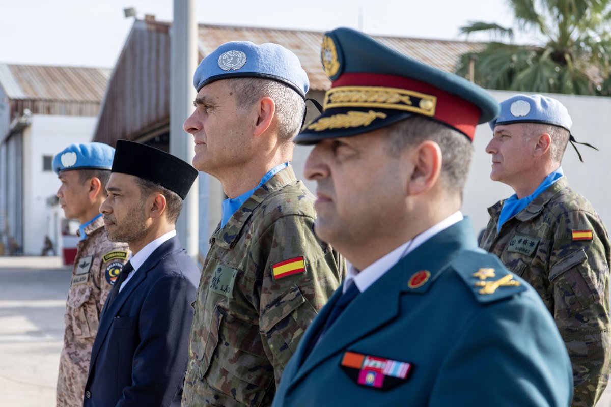UNIFIL (@unifil_) on Twitter photo Today, UNIFIL Head Lt. General <a href="/aroldo_lazaro/">Aroldo LΓ‘zaro</a> and the Lebanese Armed Forces paid tribute to Sgt. Faridah Abd Rahman, a Malaysian peacekeeper who passed away suddenly at her base in Maarakeh.
Our deepest condolences to her family and fellow peacekeepers.
βΉοΈshorturl.at/6Gh3t Today, UNIFIL Head Lt. General <a href="/aroldo_lazaro/">Aroldo LΓ‘zaro</a> and the Lebanese Armed Forces paid tribute to Sgt. Faridah Abd Rahman, a Malaysian peacekeeper who passed away suddenly at her base in Maarakeh.
Our deepest condolences to her family and fellow peacekeepers.
βΉοΈshorturl.at/6Gh3t