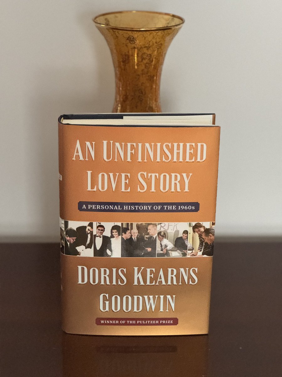 Attended an enlightening, informative and educational conversation at @streickercenter last night on the publication of the latest book by @DorisKGoodwin #AnUnfinishedLoveStory  #DickGoodwin 
Moderator: @carlbernstein