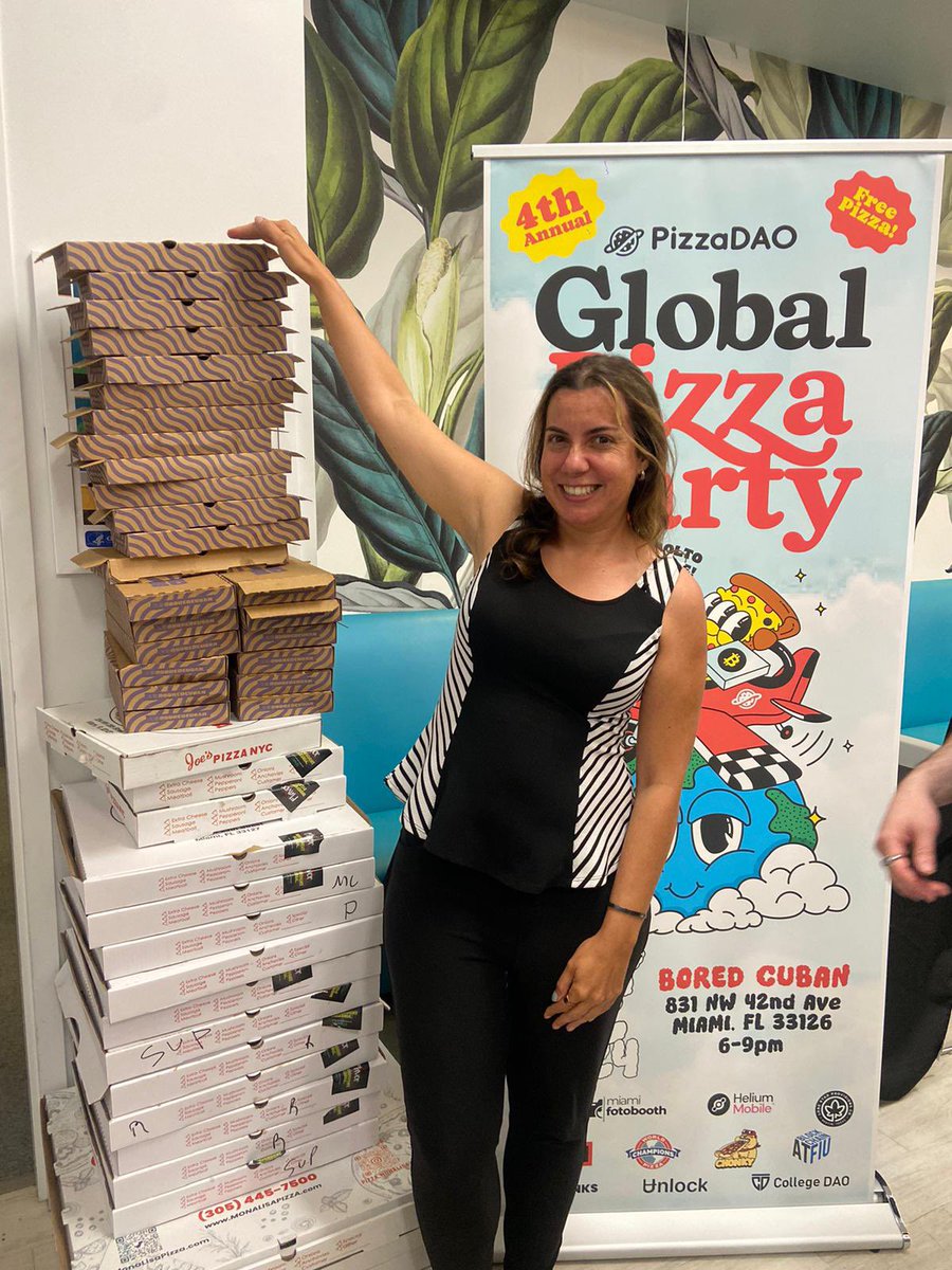 bitbaselart's tweet image. Last night with our #Web3 and #MiamiTech community for #Bitcoin #PizzaDay celebrated by @Pizza_DAO at @officelogicmia ๐