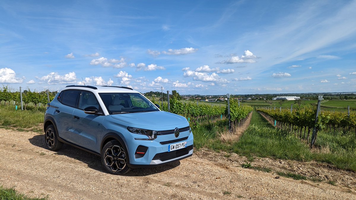 JBPssx's tweet image. En fait la question qui me vient à l&apos;esprit après 140 km en ë-C3 c&apos;est : comment est-ce que Peugeot compte vendre une E-208 10 000 euros plus cher ?