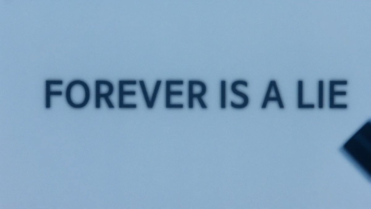 hey__verdi's tweet photo. 정한이 눈에 비쳤던 “forever is a lie”
그리고 티슈클럽의 연락처 “012-2015-0526”

세상에 영원한 것은 없지만 세븐틴만큼은 012(영원히) 우리 곁에 있어줄 것 같아서
뭉클하고 벅찬 이 밤.. https://t.co/oKPQJCwttS
