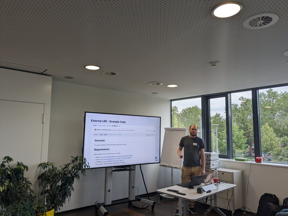ZephyrIoT's tweet image. #ZephyrProject meetup: From Concept to Prototype: Building the inoCube with #ZephyrRTOS by David Zerulla, @inovexgmbh.