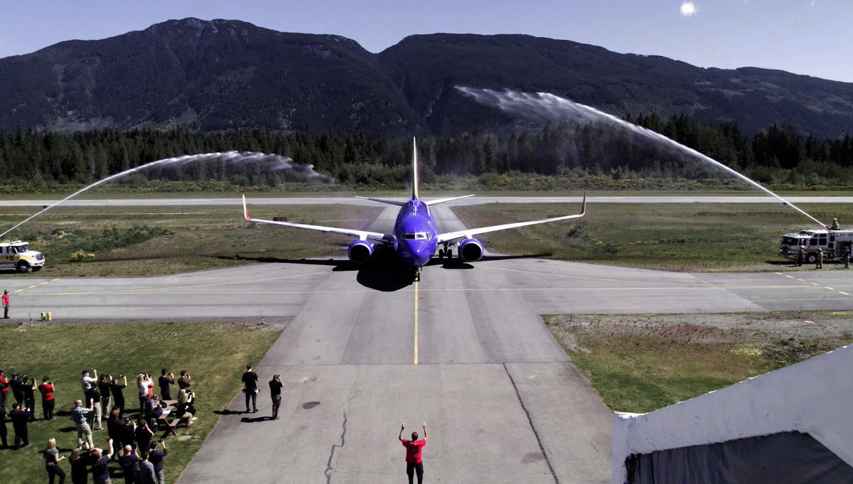 CoulsonAviation's tweet photo. Yesterday the Coulson Crew welcomed a new Boeing 737-700 to our facility in Port Alberni. This aircraft joins our existing FIRELINER program and fleet and will be converted to the world’s highest-capacity Large Air Tanker. #coulsonaviation #b737 #fireliner #aerialfirefighting https://t.co/ZufiiE6GJ9