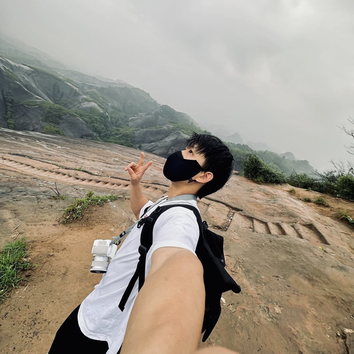 suibing23's tweet photo. 一个人太爽了 https://t.co/44wVQa2cE3
