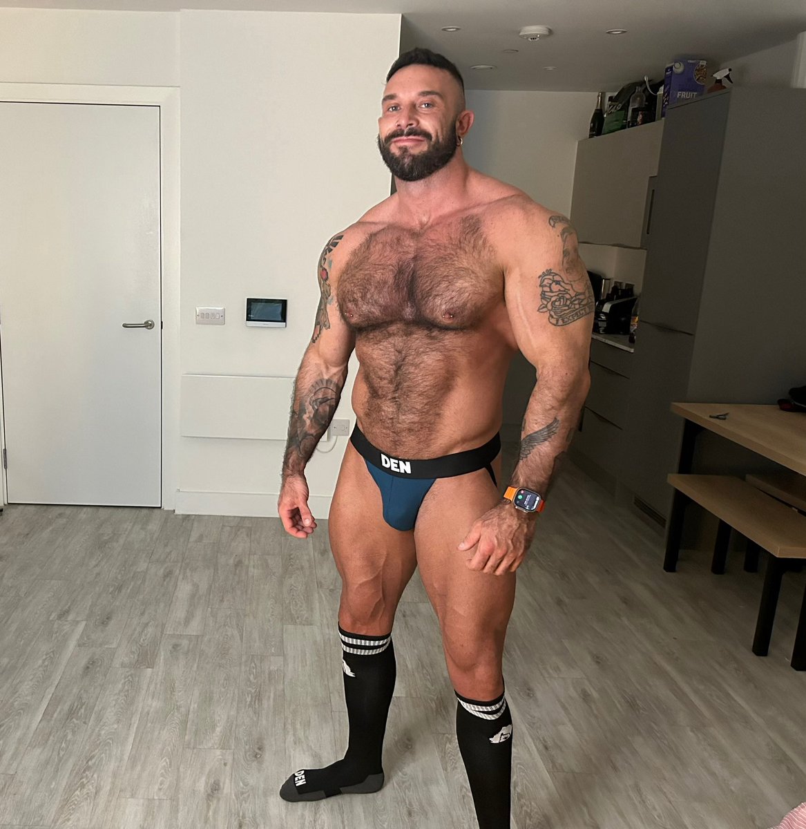 BoJensenXXX's tweet photo. Feeling like a big fucking boy in my @denloungewear gear 🥵😈 https://t.co/O11ZLjNCGw