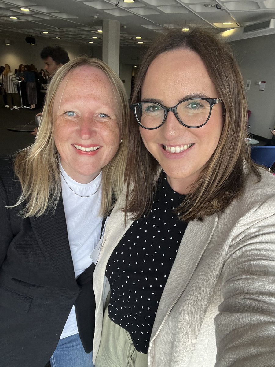 Eventually met @nicolajanesharp in person 🥳 at <a href="/womensaid/">Women's Aid</a> policy conference!! Such a great event with lots of discussion about #economicabuse #coerceddebt