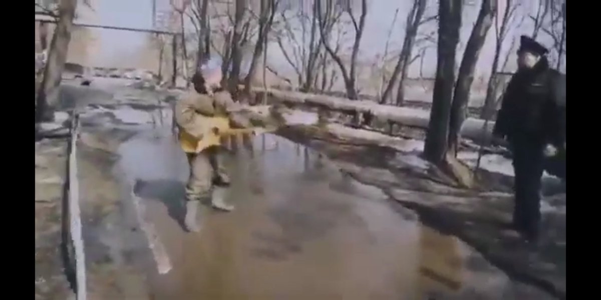 lovernofriend's tweet photo. #мги спойлеры out of context https://t.co/TTYxLc2w0m