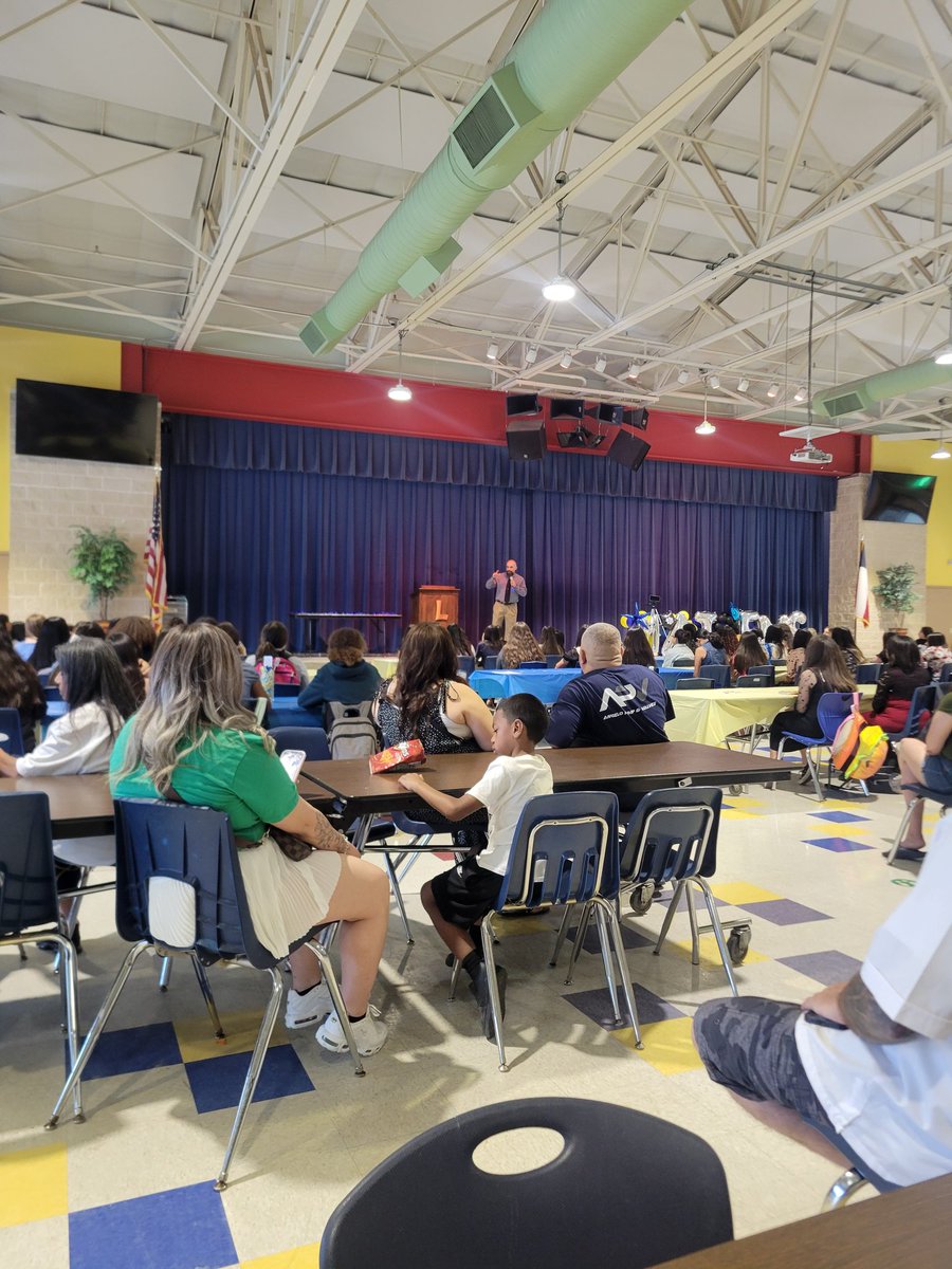 Lincoln Maidens athletic awards event. Great job, well organized and thank you to the coaches and athletes.  Well done.<a href="/gandar42/">Joey Gándar</a> <a href="/LincolnMaidens/">The Lincoln Maidens</a> <a href="/LMSstrong/">Lincoln Middle School</a> <a href="/LV_Maiden_Track/">Lake View Maiden Track and Field</a>