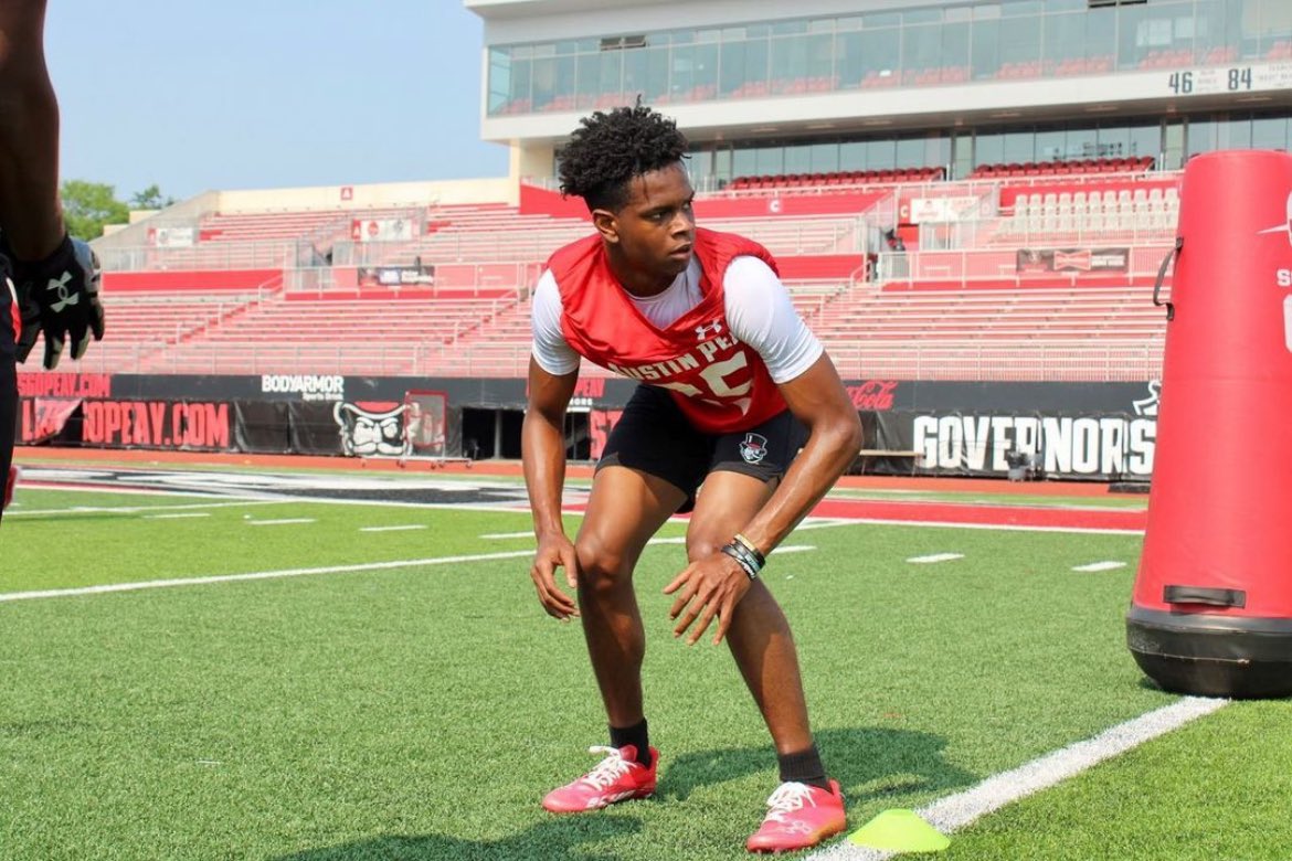 After a great conversation with <a href="/CoachNudo/">Jack Nudo</a> I have received my second D1 offer from Austin Peay University 🔴⚪️ #AGTG 
<a href="/LMHSCoachWolfe/">Coach Wolfe</a> <a href="/EPalmerJr/">Eric Palmer Jr.</a> <a href="/CoachBKeaton/">Brandon Keaton M.S.</a> <a href="/CidHamet/">Chase</a> <a href="/CoachKemp1/">Coach Kemp</a>