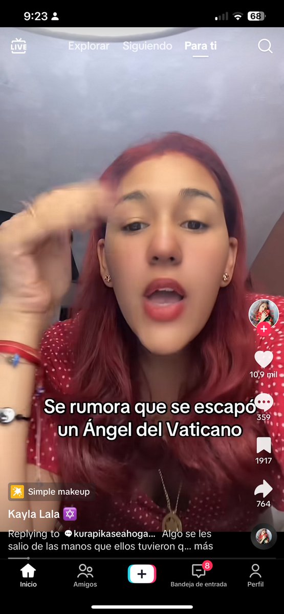 MerGarza's tweet photo. 📍Al Vaticano se le escapó un ángel (?) 

Hace aprox. una semana, el Vaticano actualizó sus normas sobre el procedimiento que se debe de seguir cuando hay avistamientos/apariciones o hechos sobrenaturales, y las teorías conspirativas ya andan a todo lo que da. https://t.co/PtlPQvWr9C