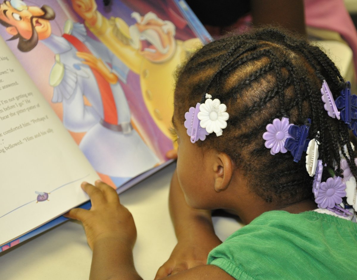 ProjectPlaytime's tweet image. @DorkDiaries authors Rachel &amp;amp; Nikki Russell know the importance of reading for children- so they pledged a $10k match! Once we raise another $10K for our #SpringCampaign, the match will be unlocked, making your donation 2X as impactful. bit.ly/springcampaign… #SpringIntoPlaytime