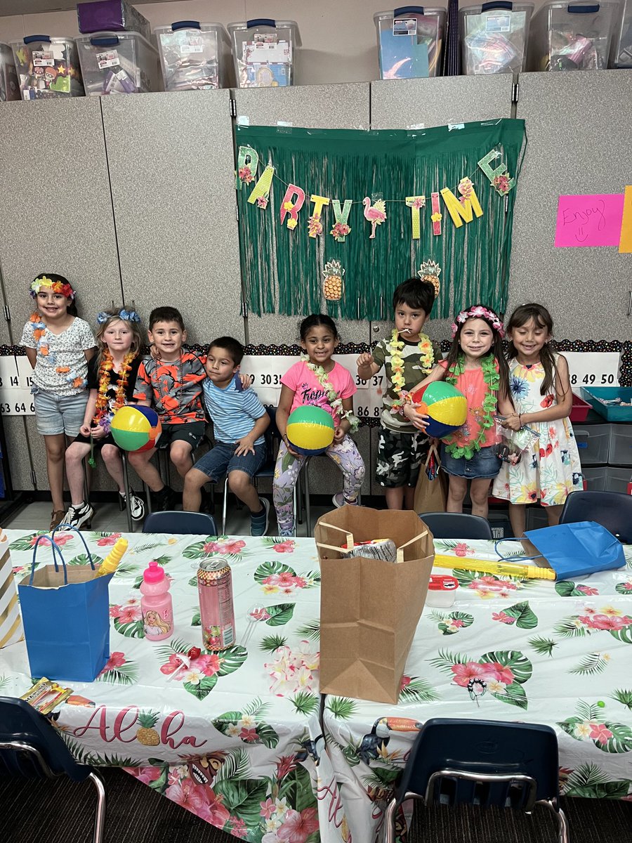 Whitlock_CPE's tweet photo. Scenes from our End of Year parties. #CPELeaders #LPLegacy https://t.co/2zist6wntV