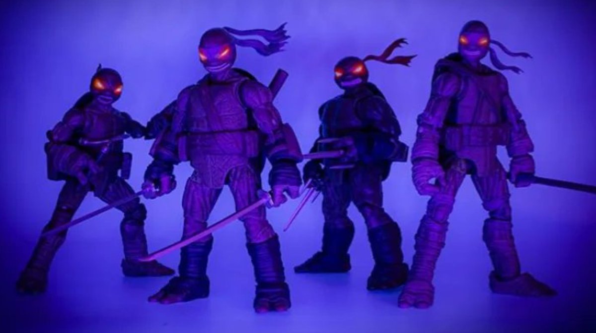 TheOldTurtleDen's tweet photo. #TMNT IDW Comics "Shredder In Hell" Ninja Turtles figures by The Loyal Subjects revealed 😈 https://t.co/FItPpOei3k