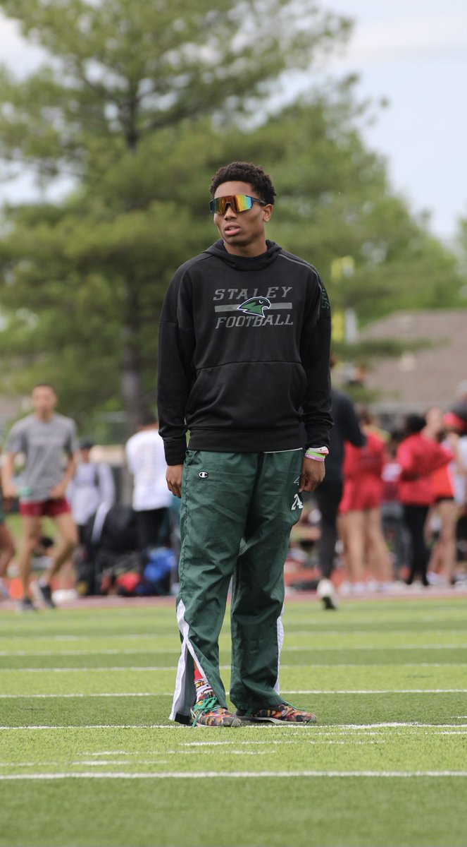 The shades aren't to look 'cool'. They're to block all distractions. 100m✅ 200m✅ 4x1✅ 4x2✅ I got tunnel vision! Calm before the storm. 😎😈🟢⚫️ #State2024 #UnfinishedBusiness @Staley_TF @MoMileSplit @StaleyFootball @STFFAKC @AllenTrieu @JPRockMO @CoachPoe1914