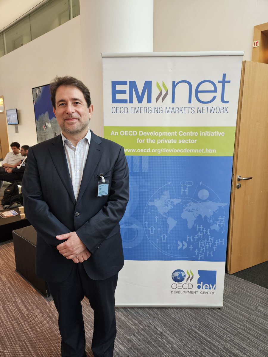 Chile OECD tweet media