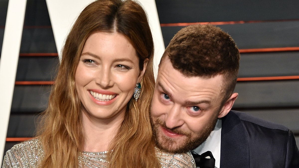 Jessica Biel Talks About Why She And Justin Timberlake Moved Their Family Out Of LA And NY dlvr.it/T7JnCV