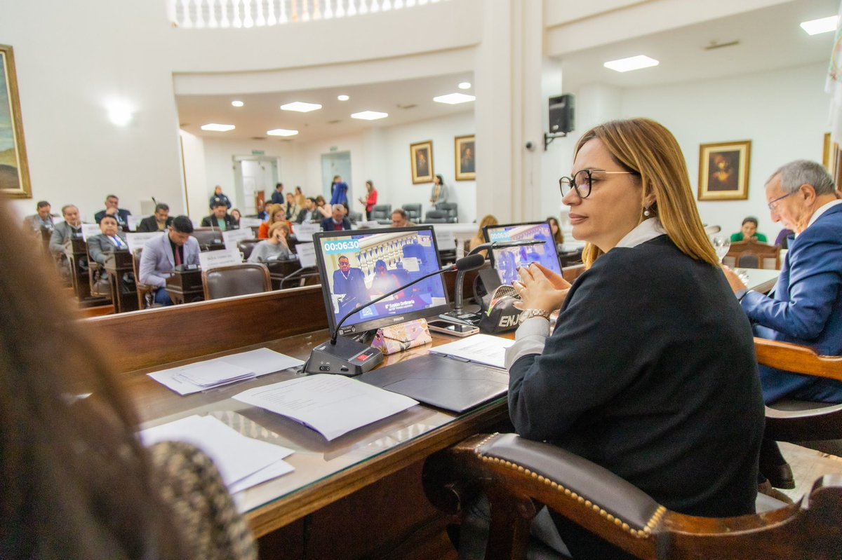 Lourdez_ortiz's tweet photo. 🎞️En tiempos donde sectores de nuestra sociedad sostienen discursos negacionistas, #ContraElOlvido nos invita a seguir ejercitando la memoria historica, reafirmando nuestro compromiso con la memoria, la verdad y la justicia. https://t.co/pFye9JwFVV