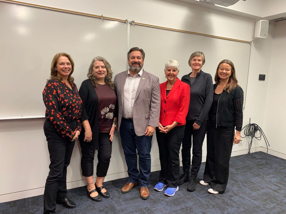 The Public Policy Institute kicked off its fifth session of the year today with a welcome address by Scott Lunny, Director of @SteelworkersCA District 3, this month's #uwppi session sponsor. Thank you Scott for setting the example for this amazing group of change makers!