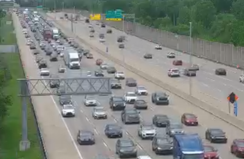WIBCTraffic's tweet photo. ❗️Crash I-465❗️
North side, crash on WB-465 just before Meridian St./U.S. 31. Two right lanes are blocked, slowing traffic past the Meridian St/465 interchange.

Delay is at 7⃣minutes.
@93wibc