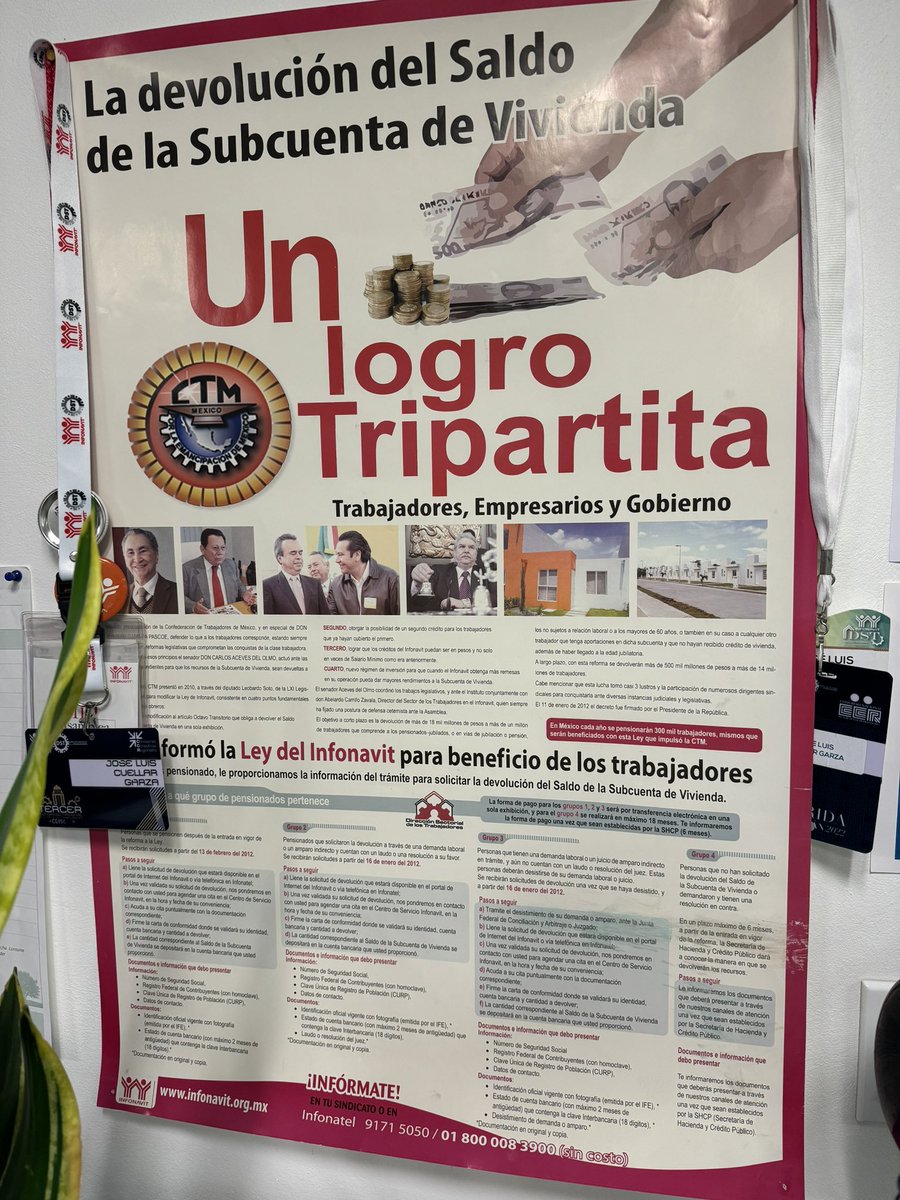 _LeoSoto's tweet photo. Un honor visitar a nuestro Líder de @CTM_MX, Senador @CarlosAceves_, en las instalaciones del @Infonavit para dialogar sobre temas de vivienda para las y los trabajadores de Puebla y Tlaxcala.
También un gusto saludar al Director Sectorial de los Trabajadores @MarioMaciasRobl https://t.co/ZdU6so8FJu