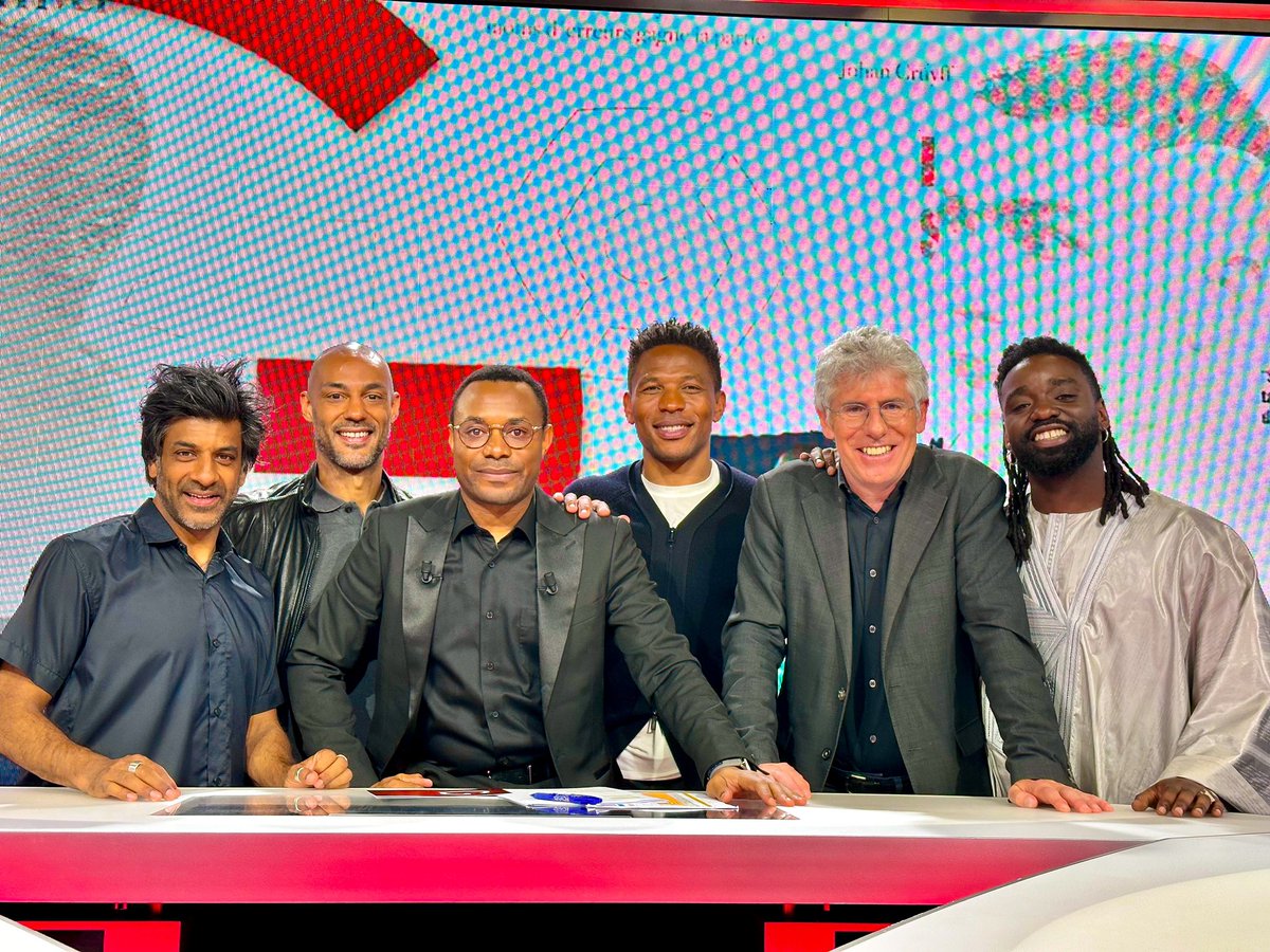 Le dernier casting de la saison des Grandes Bouches avec Vikash Dhorasoo - @KanteCedric - @Jpierrefanfan - @doucetphilippe2 et @Flavbories Merci d’avoir été au rendez-vous sur @cplussportafr en participant activement aux différents débats. À la saison prochaine …⚽️🥅🏟️🗣️