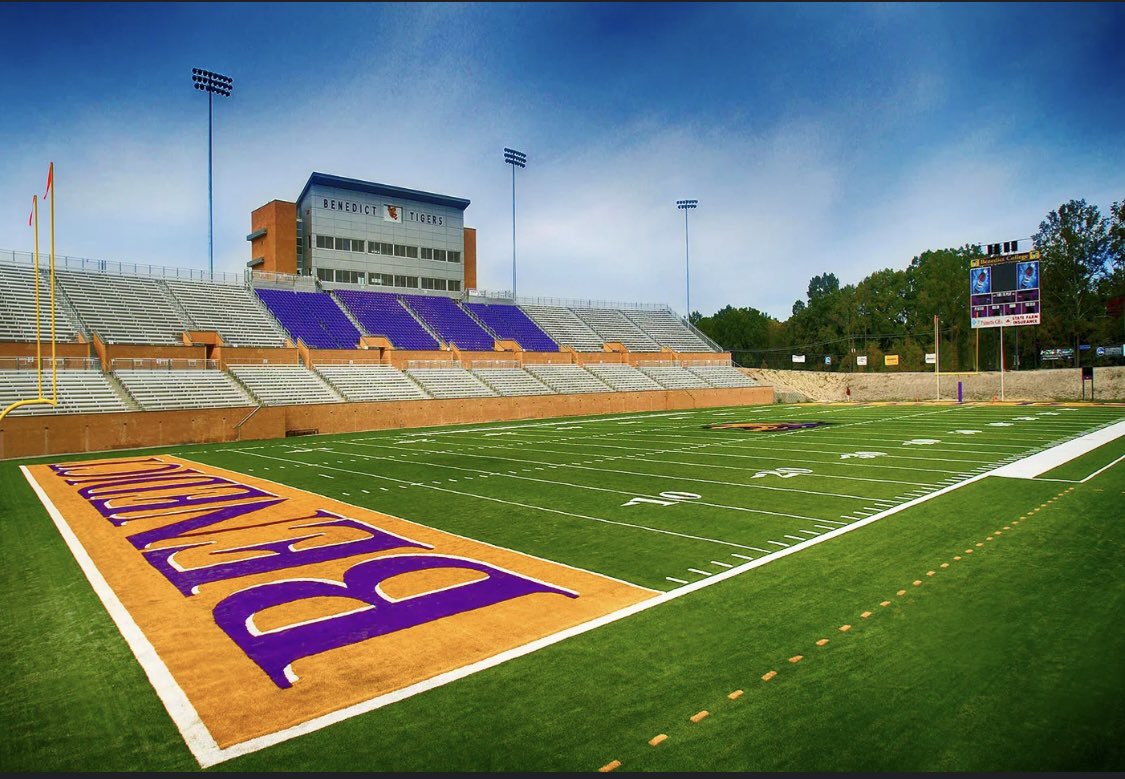 After a great conversation with @coachrdickerson I am extremely blessed to receive and offer from Benedict tigers 💜💜 @CoachTWilson20 @Madhousefit