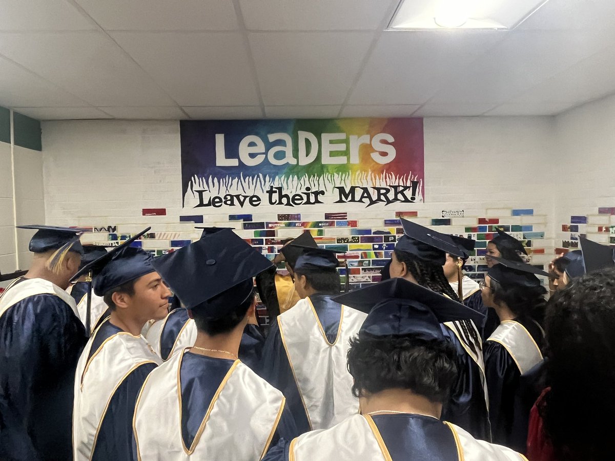 We meet again- it’s been a minute since they left Andrews-wow how they have grown! Cummings Seniors found their brick that they painted in fifth grade!! <a href="/rhandrewselem/">R Homer Andrews</a> <a href="/TheLeaderinMe/">The Leader in Me</a>