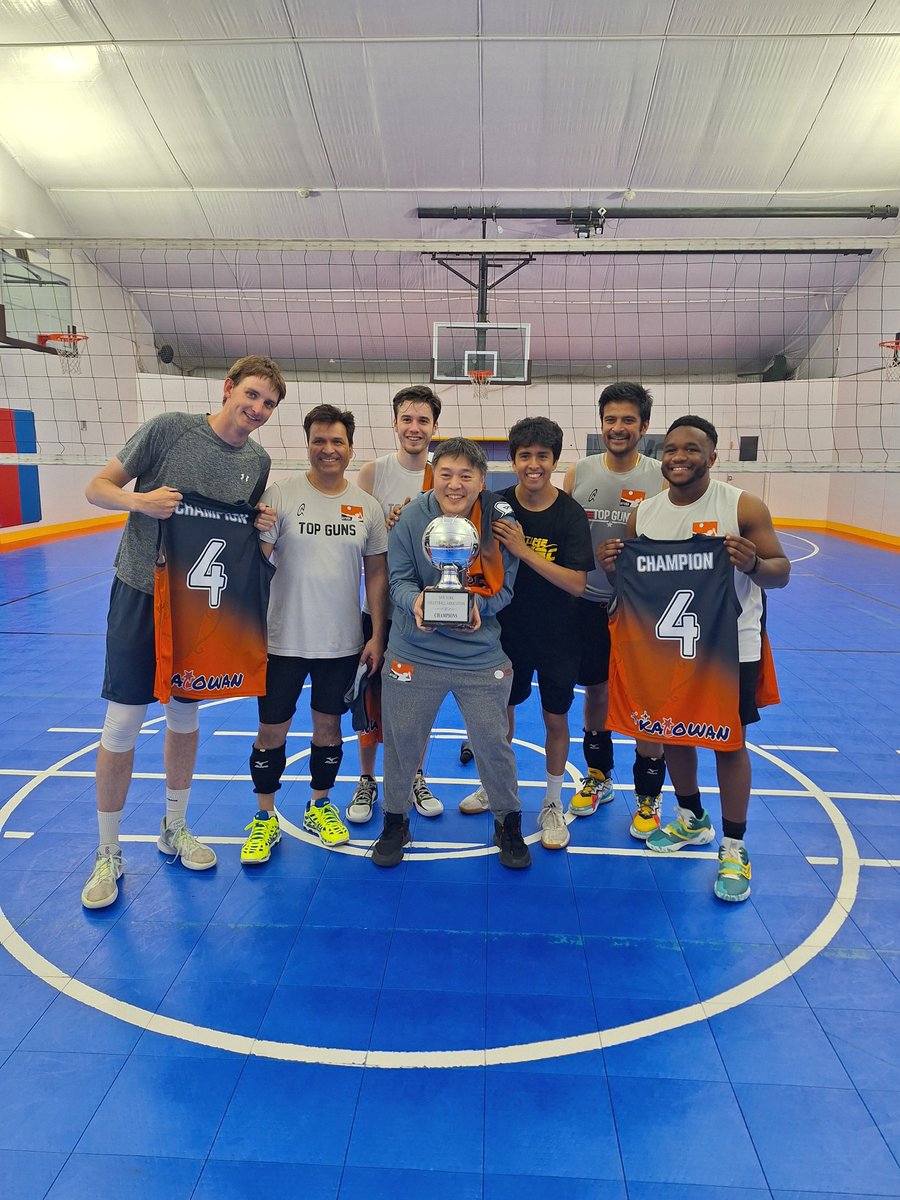 kalowansports's tweet image. Two great Finals matches this week at NY VBA. Congratulations to team Smash and team Top Guns for taking home the trophy and your Kalowan Champions&apos; edition jersey!

#KALOWAN #CustomJerseys #TransformYourGame