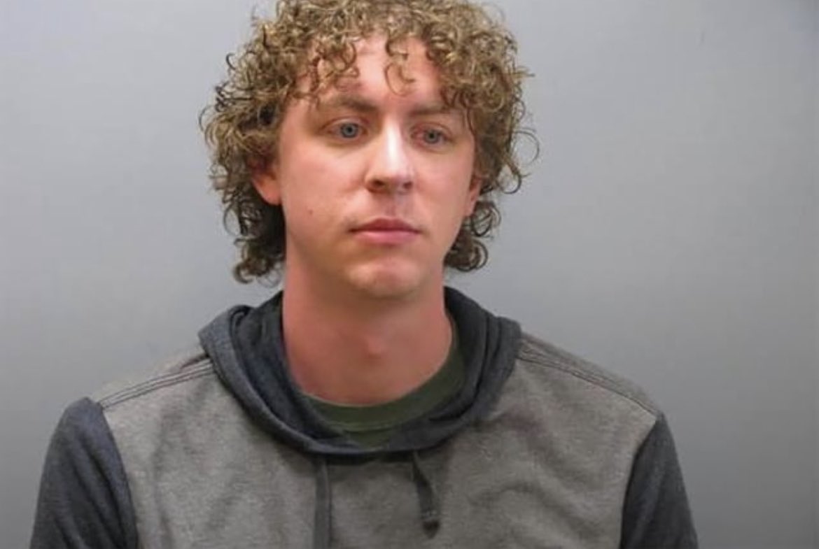 davenewworld_2's tweet image. Convicted rapist Brock Turner now goes by ALLEN TURNER in Dayton, Ohio.

Here&apos;s an updated picture of him.

Be vigilant of dollar store Napoleon Dynamite skulking around bars late at night in Ohio.