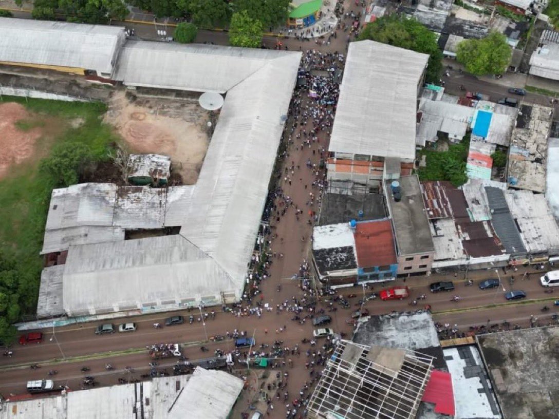 Hoy en Amazonas: chavismo (izquierda) y fascismo (derecha).