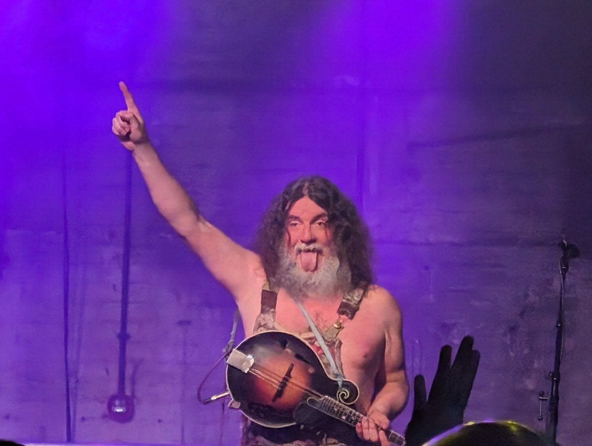 paulhunter14's tweet photo. Testify! 🤘🏼 #hayseeddixie @barleyscotch https://t.co/Wy8iNz67yF