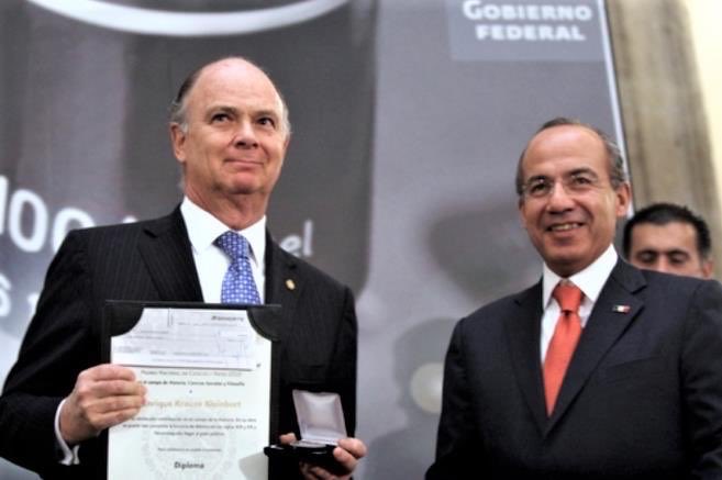 alvaro_delgado's tweet photo. Qué tiempos aquellos cuando @EnriqueKrauze era un implacable crítico del poder sin cobrar millones y millones de pesos: https://t.co/NmIaHUH27Y