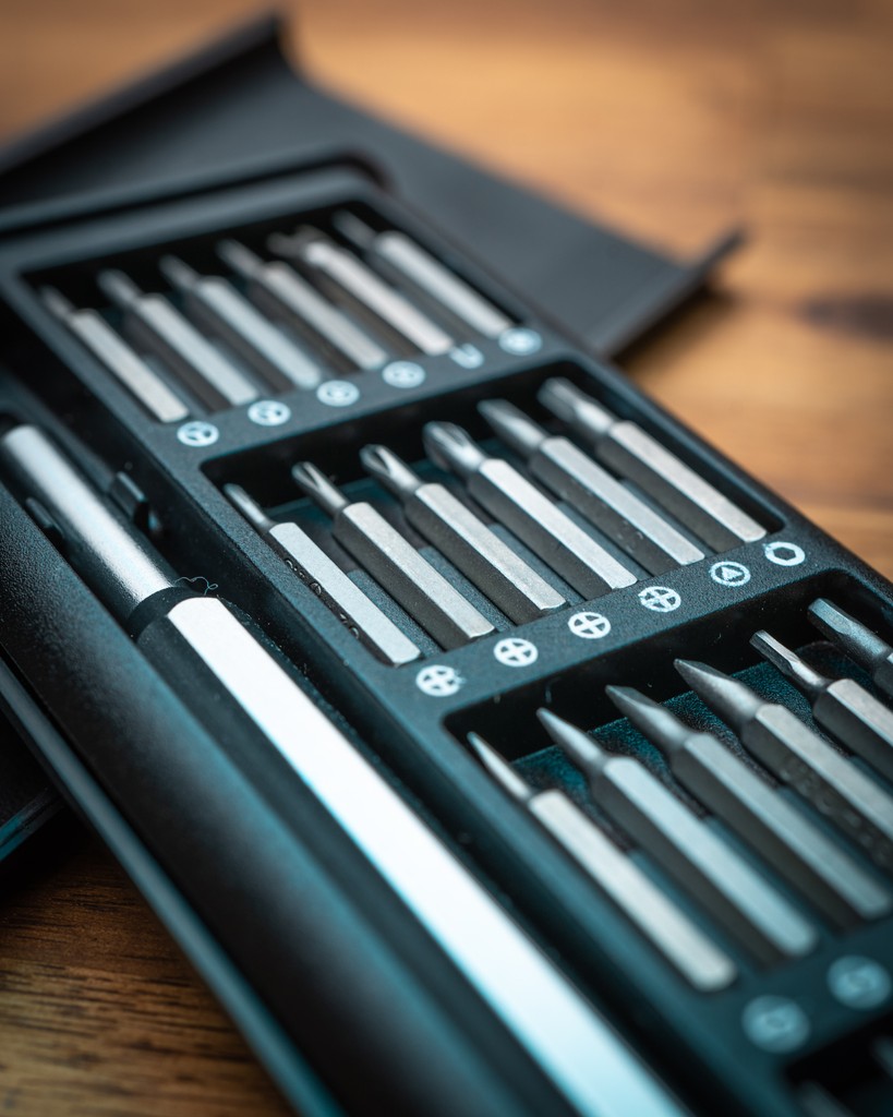 CoreElecAU's tweet image. Whether Flathead, Phillips, Torx, Hex, Tri-Wing or Pentalobe you'll never leave a fixture wobbly again. The 24-in-1 Precision #Screwdriver Kit is the perfect low cost #tool to have on standby for those inevitable screws that need tightening. coreelec.io/10f
