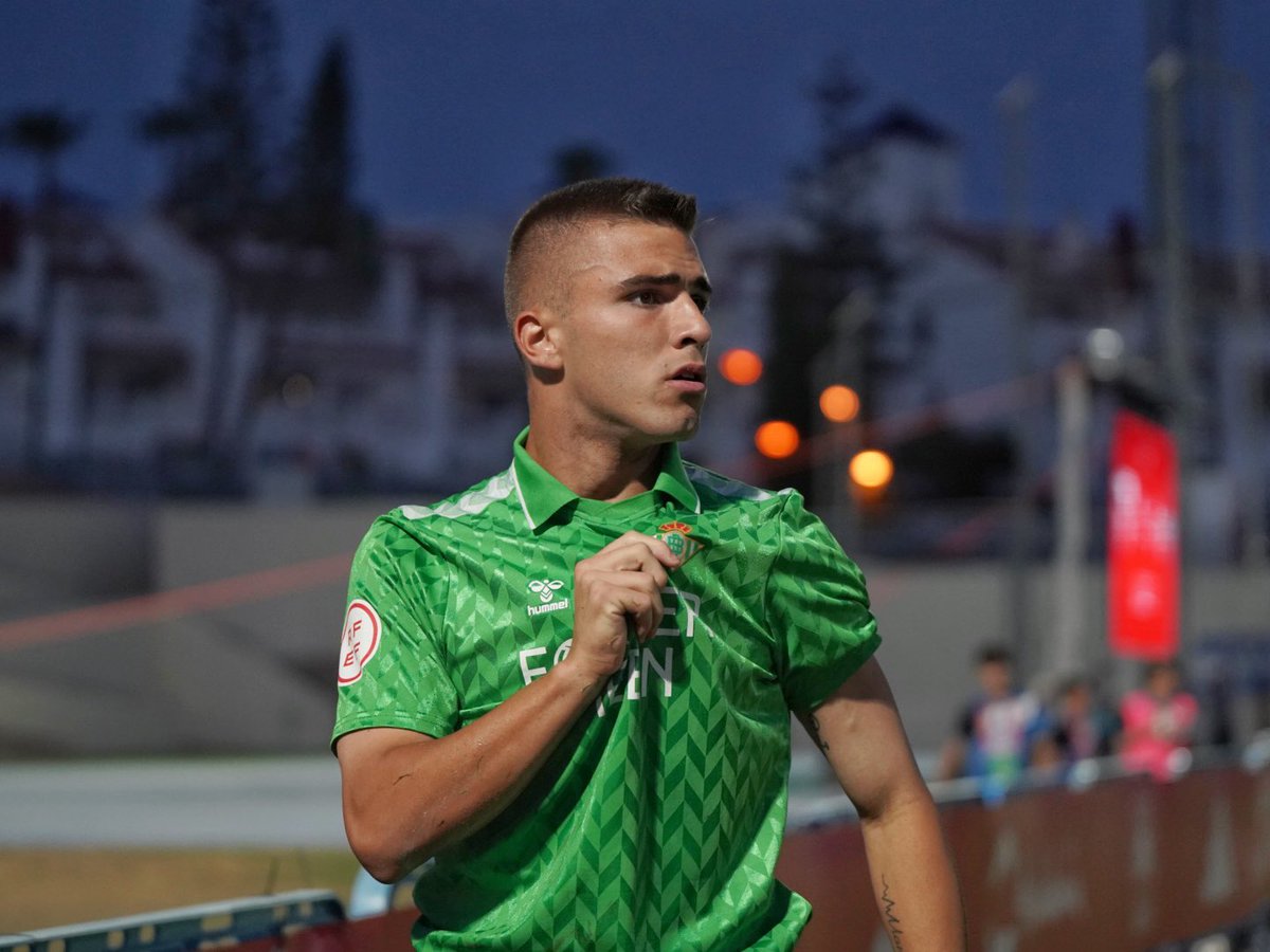 RBetisCantera's tweet photo. 💚💚💚

𝐏𝐮𝐫𝐨 𝐁𝐄𝐓𝐈𝐒.

#CopaDeCampeones #CanteraBetis https://t.co/vDjvDIYQ6S