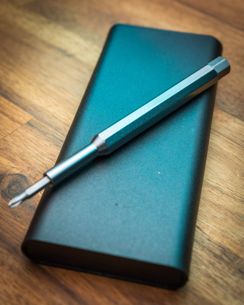 CoreElecAU's tweet image. Whether Flathead, Phillips, Torx, Hex, Tri-Wing or Pentalobe you'll never leave a fixture wobbly again. The 24-in-1 Precision #Screwdriver Kit is the perfect low cost #tool to have on standby for those inevitable screws that need tightening. coreelec.io/10f