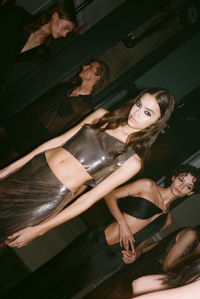 michaellosordo's tweet image. HEURES APRÈS MINUIT X HOURS AFTER MIDNIGHT

"Delicate Lace, Silky Drapery and Reinvented cut out glomesh for the night" 
⁠
@originalmineral #originalmineral⁠
⁠
@ausfashionweek⁠
⁠
Photography: @rob.tennent ⁠
⁠
#michaellosordo #resort25