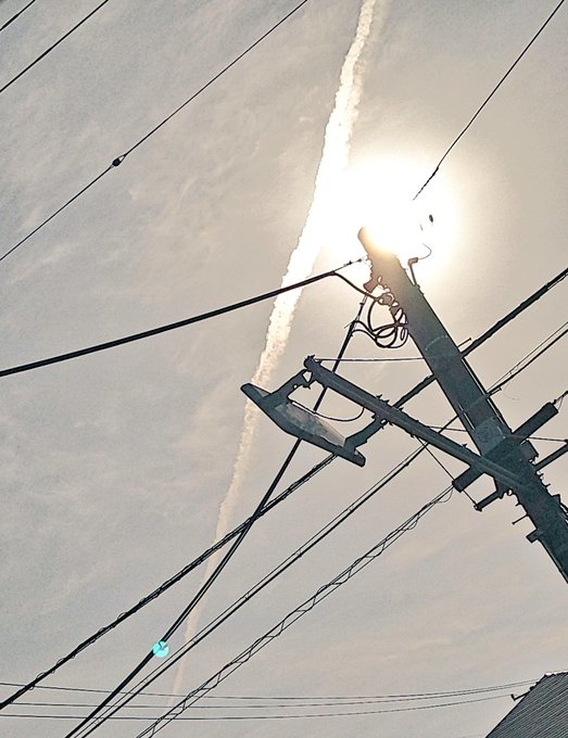 「power lines scenery」 illustration images(Latest)